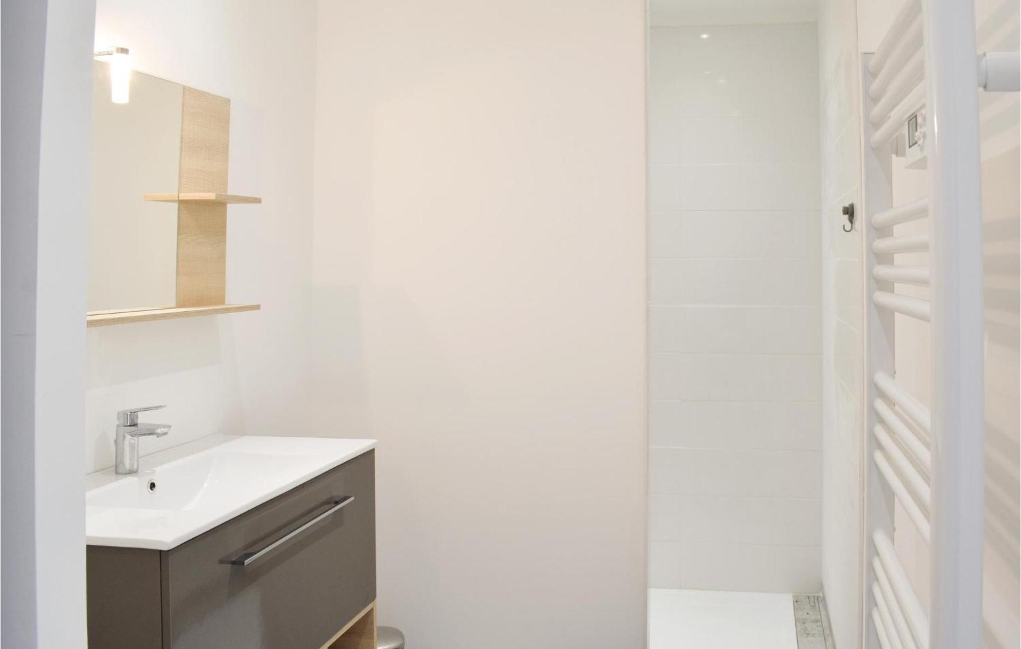 Amazing Home In Saint-Germain-Sur-Ay With Wifi ภายนอก รูปภาพ