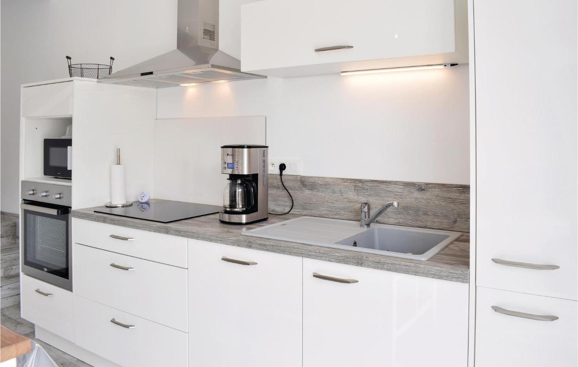 Amazing Home In Saint-Germain-Sur-Ay With Wifi ภายนอก รูปภาพ